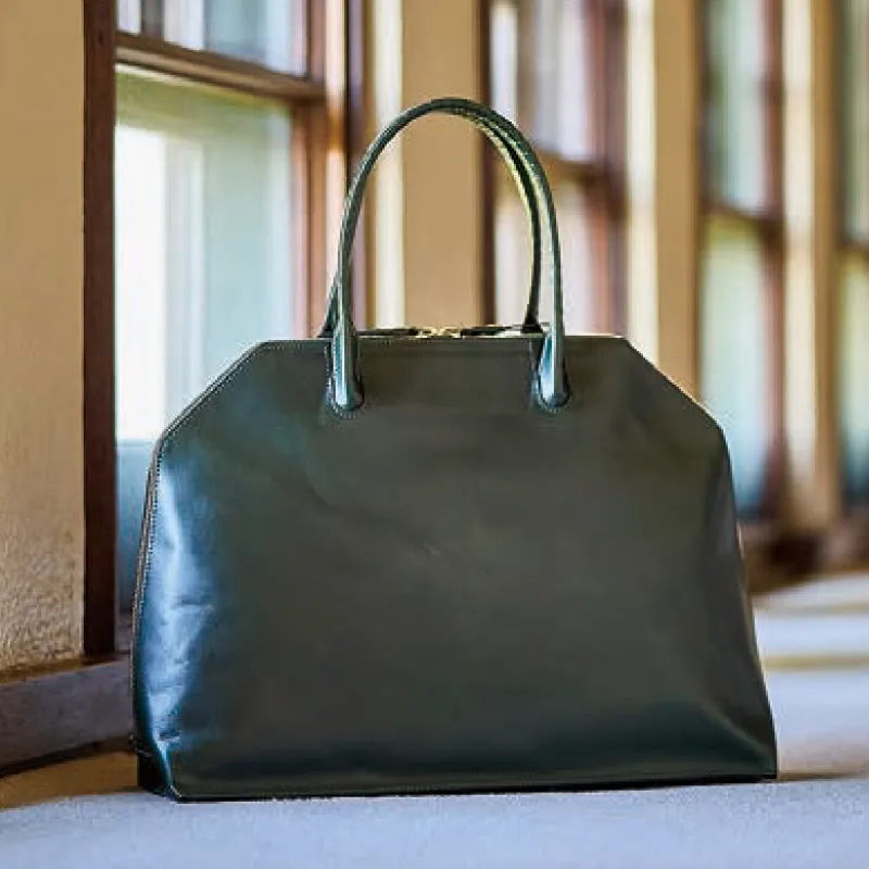 コーネリアンタウラス バッグ