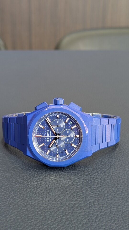 青に魅せられて - ZENITH - ブログ - 栃木・茨城の腕時計正規販売店